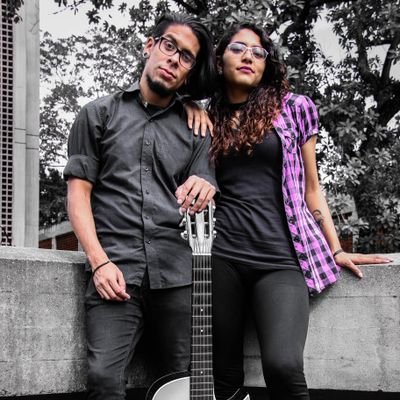 🔊Banda de Rock Alternativo 🎶
Rom 🎸 @romconcoca
Amanda 🎵@amandamellaman
🎧Sonamos los hilos que nuestra alma nos expresa 🎼 ©VEN▶
https://t.co/QsPQWxYa82