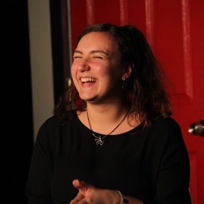 She/Her. Writer. Staff Reader @Cagibilit 😊 Sketches @thepitnyc 🇮🇹-🇺🇸 fighting White Supremacy in WEBSITE  •  https://t.co/QJHuKrdVUG