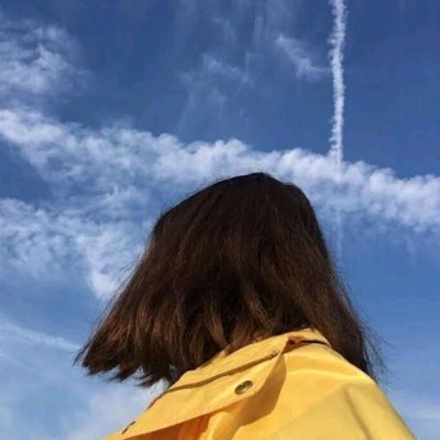Apenas duas mulheres tentando transmitir conteúdo.
Estamos no Instagram, no Tik Tok e logo logo no YouTube!
