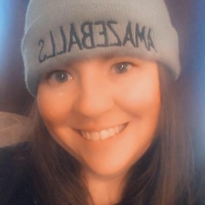 Andrea42678's profile picture. ⭐️ IL girl in PA ⭐️ mom of 2 ⭐️ hippie chick ⭐️ I ❤️ cats, makeup, 420, running, alcohol, CUBS, snail mail, J⭐️...👩‍👧‍👦♉️💄🧛🏻‍♀️🏃🏻‍♀️🦄🥀💫🌈🥃🏖