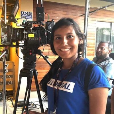 Amo el fútbol/ Amo viajar/ Amo el cine/ Amo la fotografía
Mamá de Maca, Zeus, Loki y Ares
Estudio Ciencias de la Comunicación
