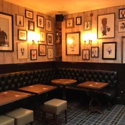 thesurprisesw8's profile picture. Traditional london pub