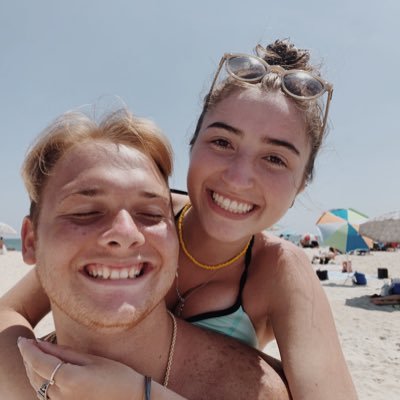 Alyssa_rae_98's profile picture. If u havent seen lost, u have not lived. Brockport 2020💚