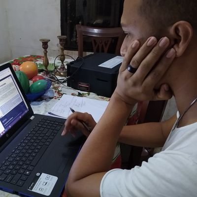 15Grobles's profile picture. filósofo y psicólogo, un ser en construcción, amante de la cultura, sincero, espontaneo, libre en su actuar y me encanta leer el sexo y sonreír