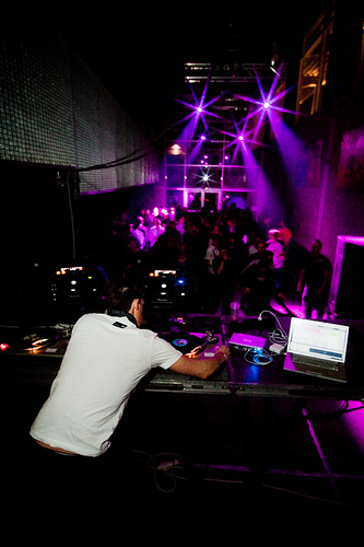 DJ since 2003, ambitious future producer !