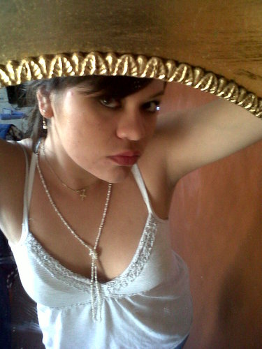 riclesita's profile picture. Dormía..., dormía y soñaba que la vida no era más que alegría. Me desperté y vi que la vida no era más que servir... y el servir era alegría.