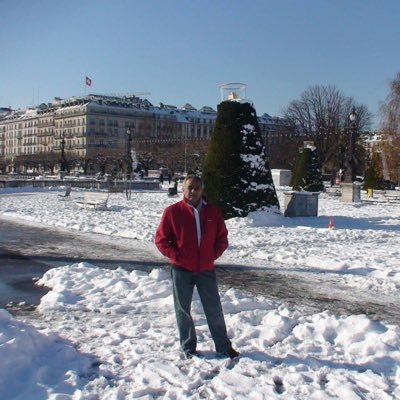 Gustavo Salas Profile