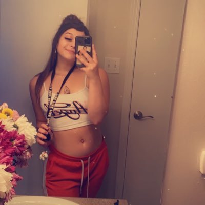 _luciafederico's profile picture. #LLKJ💚 #LLM❤️ rih tudiee 🦄💜