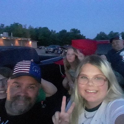 Jesus is my homie !!!!
Love God , Love People , Follow Jesus, Singer , songwriter, guitar player, BBQ Pittmaster! Cook