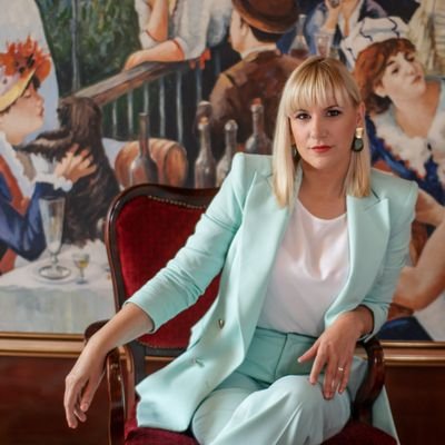 Tri sina, dvije knjige, jedan muž.
Mandarinske patke https://t.co/1aX7SsePYK
Nervus vagus i druge priče https://t.co/1aX7SsePYK
https://t.co/9imGhwGFjC
