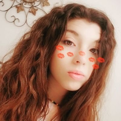 Can2Sav's profile picture. 11-8-19
🏳️‍🌈
latina