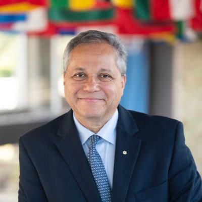 Former Special Advisor to @DrTedros @WHO. Co-founder @gchallenges 🇨🇦 & @utjcb. Check out my blog: https://t.co/6qUiTfofib