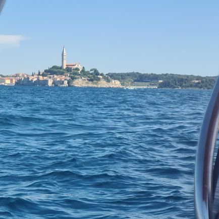 Sinny1992's profile picture. Reading gaming travel