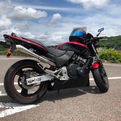 皆さんのバイクツイート見て楽しんでます( ˆᴘˆ )