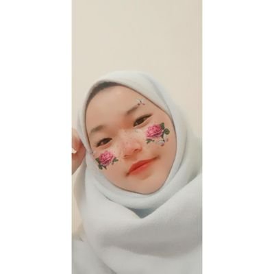 Just be yourself , Semua orang ada kelemahan dan kelebihan tersendiri😊❤