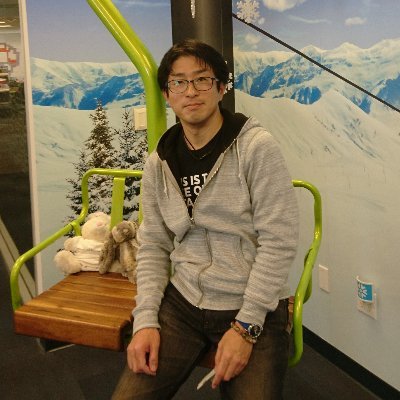 日本にSnowflakeを持ち込んだ人。SnowflakeのSenior Solutions Architect、テクノロジーエバンジェリスト。
Oracle→Accenture→True Data CTO→Sigmaxyz→Snowflake。趣味はボウリング、筋トレ、サウナ。Tweets are my own.