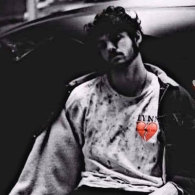 bizav8's profile picture. 🦋 ‏به‌ری تو به‌حسیمن بکه‌ی ، گه‌لمن باخفه      
    🦋  ‏‌‌‌‌Before you talk about me, talk to  me