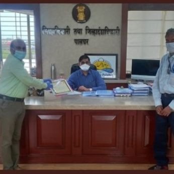 VNalasopara's profile picture. (Parody)
 (Not monitered)