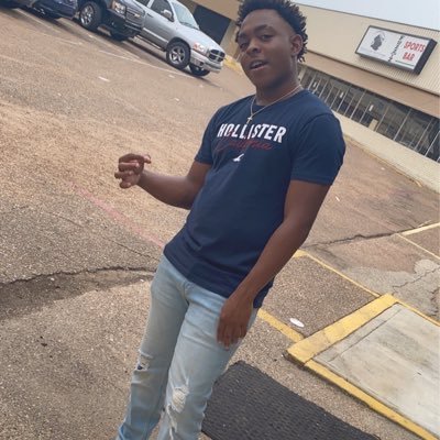 zack79104735's profile picture. https://t.co/DYrPhmFzYR DB & WR⭐️Contact Info:318-719-9244 zacharysmith05@icloud.com Vidalia Vikings❤️💙