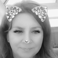 Vivienne Trott (@vivienne7221) 's Twitter Profile