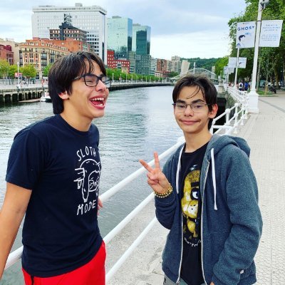 LoloGunn's profile picture. Parent, lawyer