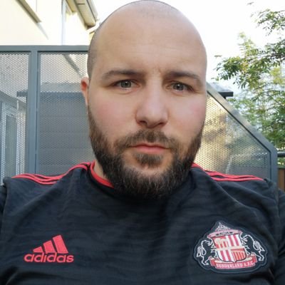 Former Pro MMA fighter from Dublin Ireland, also one of few Sunderland fans in Ireland 😂🔴⚪🔴⚪🔴⚪ Irish Black Cats | Season ticket holder