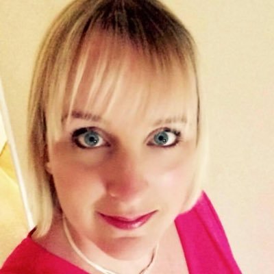 Happy wife and Mummy of 3, Director of Event Production company, love photography, Fulham FC, baking and making people smile :)