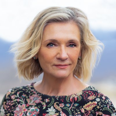 snixo's profile picture. Living the dream! Family, friends, horses and my pack of pups. Helping clients buy or sell homes is a true joy!