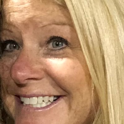 Lisa61062492's profile picture. 