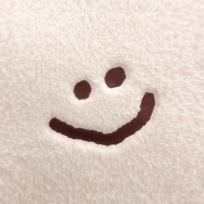 LezySa's profile picture. 