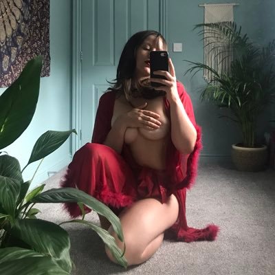 New to OF, message me for requests, I’m feeling creative... ;) link to my page coming soon darlings 😘🌹