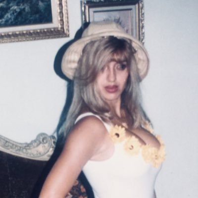 liliakunaizeh's profile picture. Abogada. Respeto y amor infinito por los animales.. si pueden sentir son mi prójimo..! 💕🐶