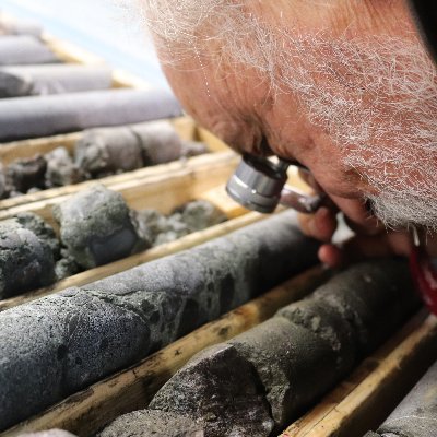 Searching for the source of the 800ct Nipissing Diamond in the historic Cobalt Mining Camp. Multiple diamondiferous discoveries with large-diamond potential.