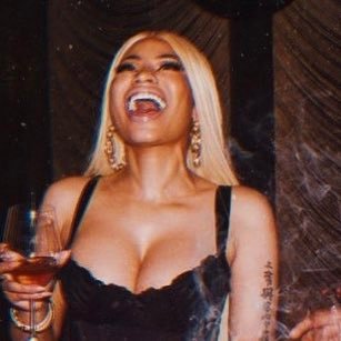 BKhartz's profile picture. BKhartz on IG🍯