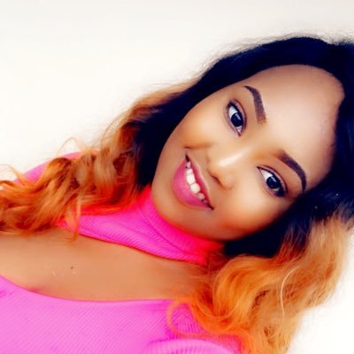 elixirmomo's profile picture. P.O.S.I.T.I.V.E V.I.B.E.S O.N.L.Y✌🏾 Doctor in the making/i live to smile/