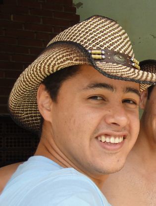 Arquiteto e Desenvolvedor de Softwares, entusiasta de aplicações híbridas, usuário de ubuntu e android, Ciclista e Violeiro Caipira.
