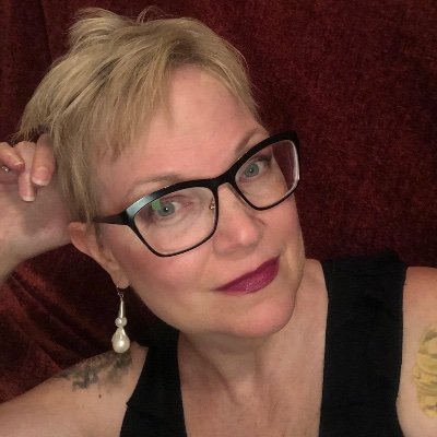 NichiWerner's profile picture. Author, Illustrator, Mom and nerdy Accountant