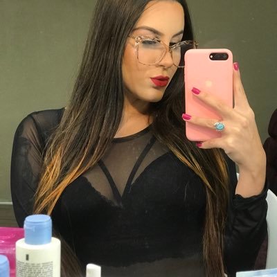 flaviajooris's profile picture. 24, Escorpiana ♏️, MAQUIADORA PROFISSIONAL 💄 EXTENSIONISTA DE CÍLIOS 💋 DESIGNER DE SOBRANCELHAS | STUDIO FLÁVIA JOORIS 📍Avenida Salvador de Sá 158 - Estácio