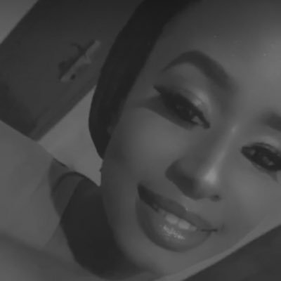 Ayush_Abbkr's profile picture. HiS VEry oWN💏💖💋🌼
Tea is bae☕☕☕
Nov born🎈🎉🎁🎂