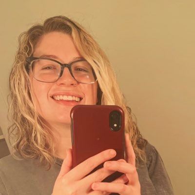 AlexisShook's profile picture. @buriedcrosses