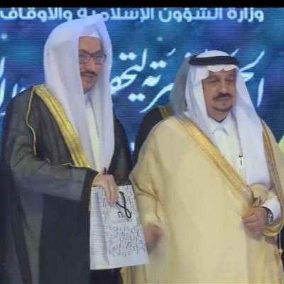 أحب القراءة والاطلاع على جديد التكنولوجيا والمعارف المتنوعة في شتى فروع الحياة