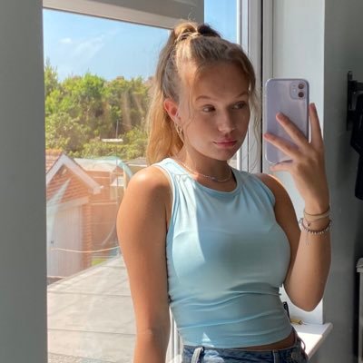 ellieparsley's profile picture. 