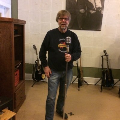 andyleonard23's profile picture. Manic Grimsby Town Supporter