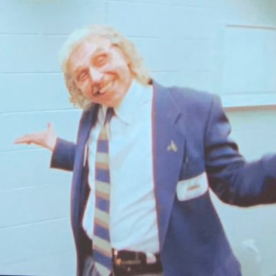 baelessDripp's profile picture. Bit of a hot dog put the mustard on me! Editor-in-chief for Calvin and Odds