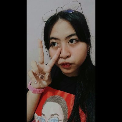 Lovely fat🍔🍸 | ig: inggidwinindi | Line: @inggiajaa | soundcloud: inggiaja | smule : inggidwinindi 🎤