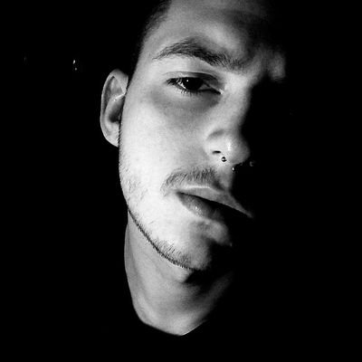 GCeistutis's profile picture. Filho do David Paymer no Brasil