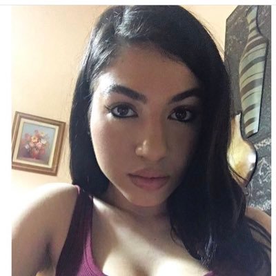 Cuban & petite except for my ass. Breastfeeding. Bartender. IG @selfmade_rox. support & subscribe to my https://t.co/cMGelbW3F9 I’ll be ur fave whore