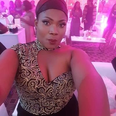 angelinemarozva's profile picture. young ,energetic international marketer