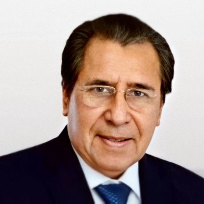 Escritor/Analista político/Conductor de FG NOTICIAS en Mazatlán Radio Cañón 98.7 FM; Los Mochis La Campesina 97.7 FM. Lo mejor de la información de 9 a 10 AM.