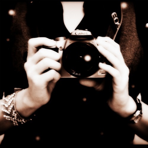 Freelance photographer in southeastern Wisconsin. I enjoy different forms of photo. Mainly I enjoy photographing musical performances, scenery, and still life.